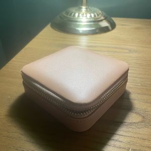 Mejuri travel jewelry case